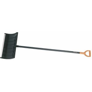 Sniego stūmiklis Fiskars 143010 