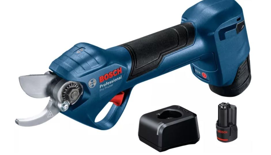 Sekatorius Bosch Pro Pruner; 12 V; 2x3,0 Ah akum.