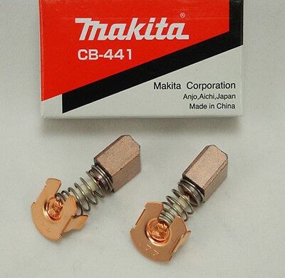 Angliniai šepetėliai Makita CB-441