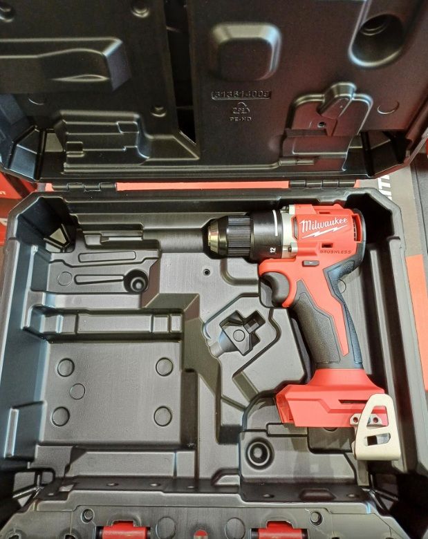 Suktuvas-gręžtuvas Milwaukee M18 BLDDRC-0; 18 V (be akumuliatoriaus ir pakrovėjo)