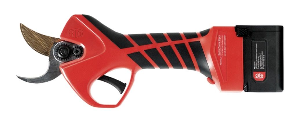 Sekatorius Felco 834W; 14,4 V; 2x3,0 Ah akum.