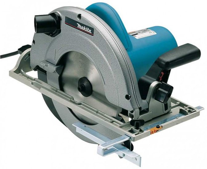 Diskinis pjūklas Makita 5903RK